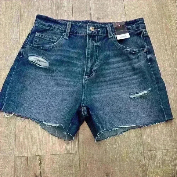 NWT No Boundaries Women Size 9 Dark Cut Off High Rise Jean Shorts - Picture 1 of 7